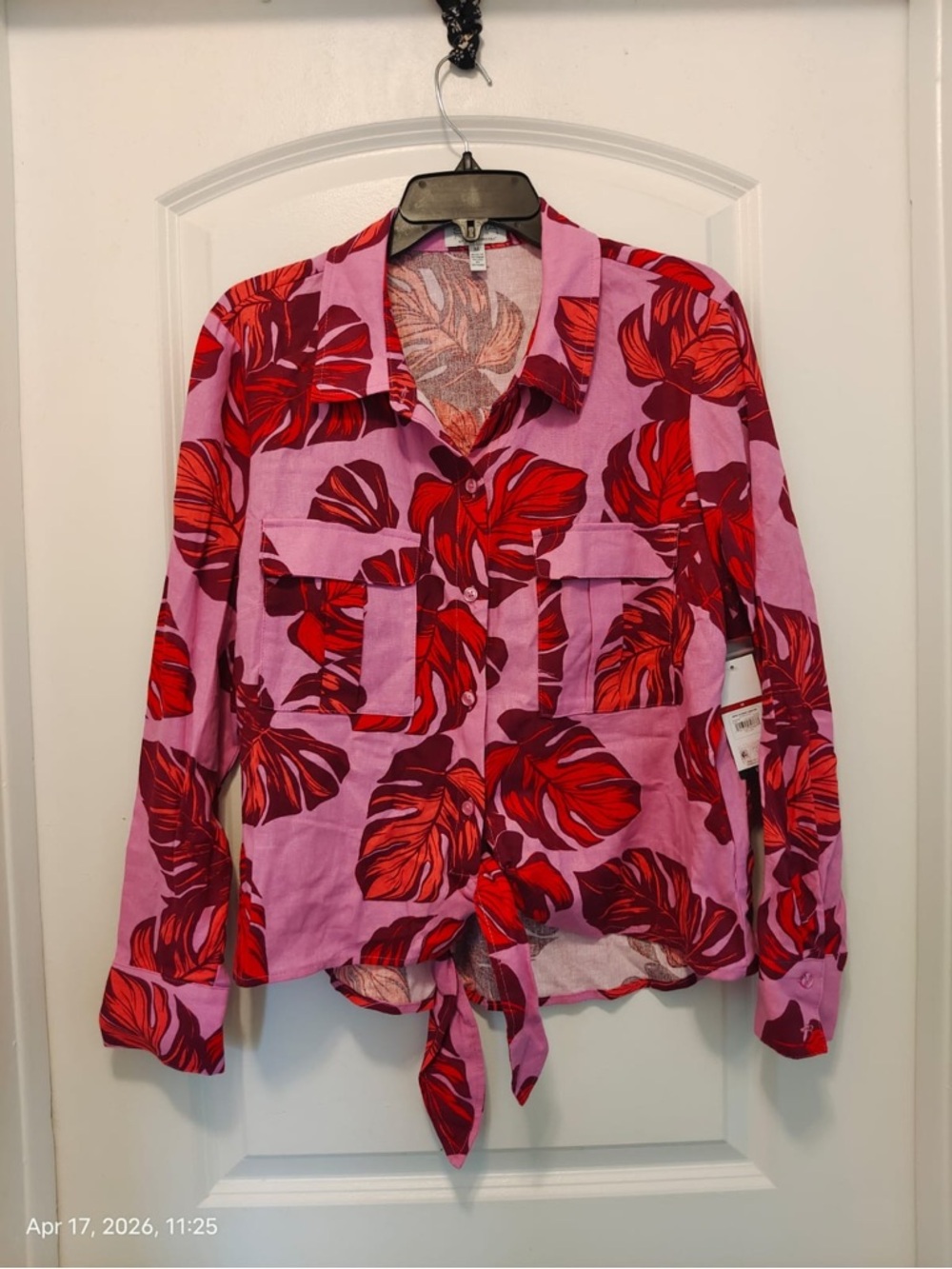 sofia by sofia vergara Pink and Red Tropical Tie-Front Button Shirt - Picture 3 of 7
